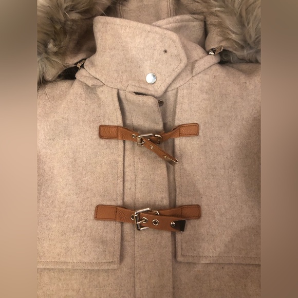 Zara Jacket with fake fur hood - Picture 2 of 7